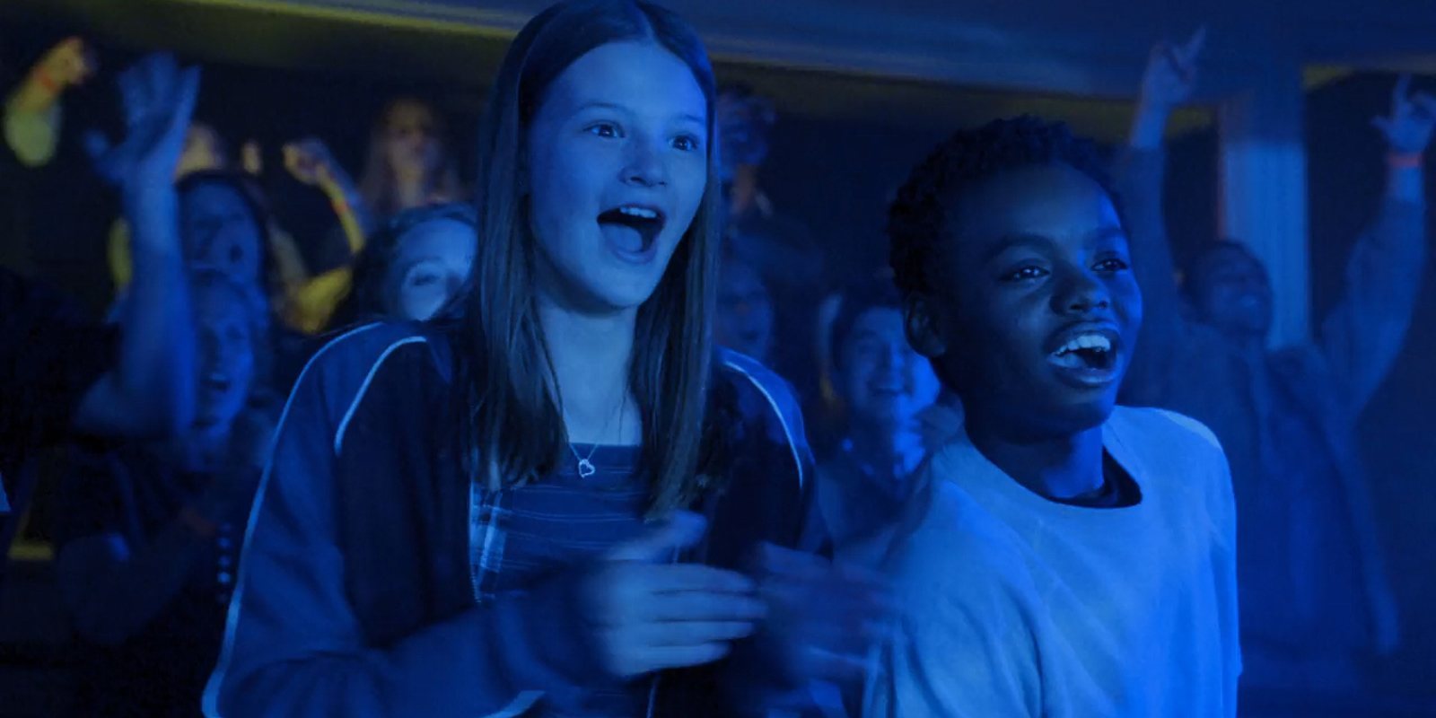 Crítica 'Todo es una mierda' de Netflix: una serie de instituto para una nueva era