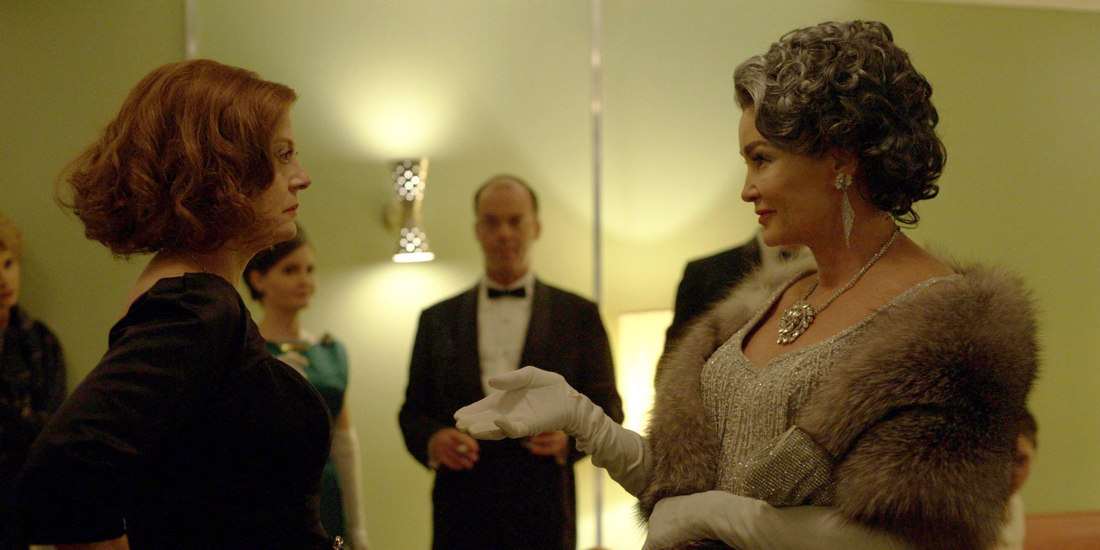 'Feud' crítica 1x05: Los Oscar más punzantes y la mentira del sueño americano