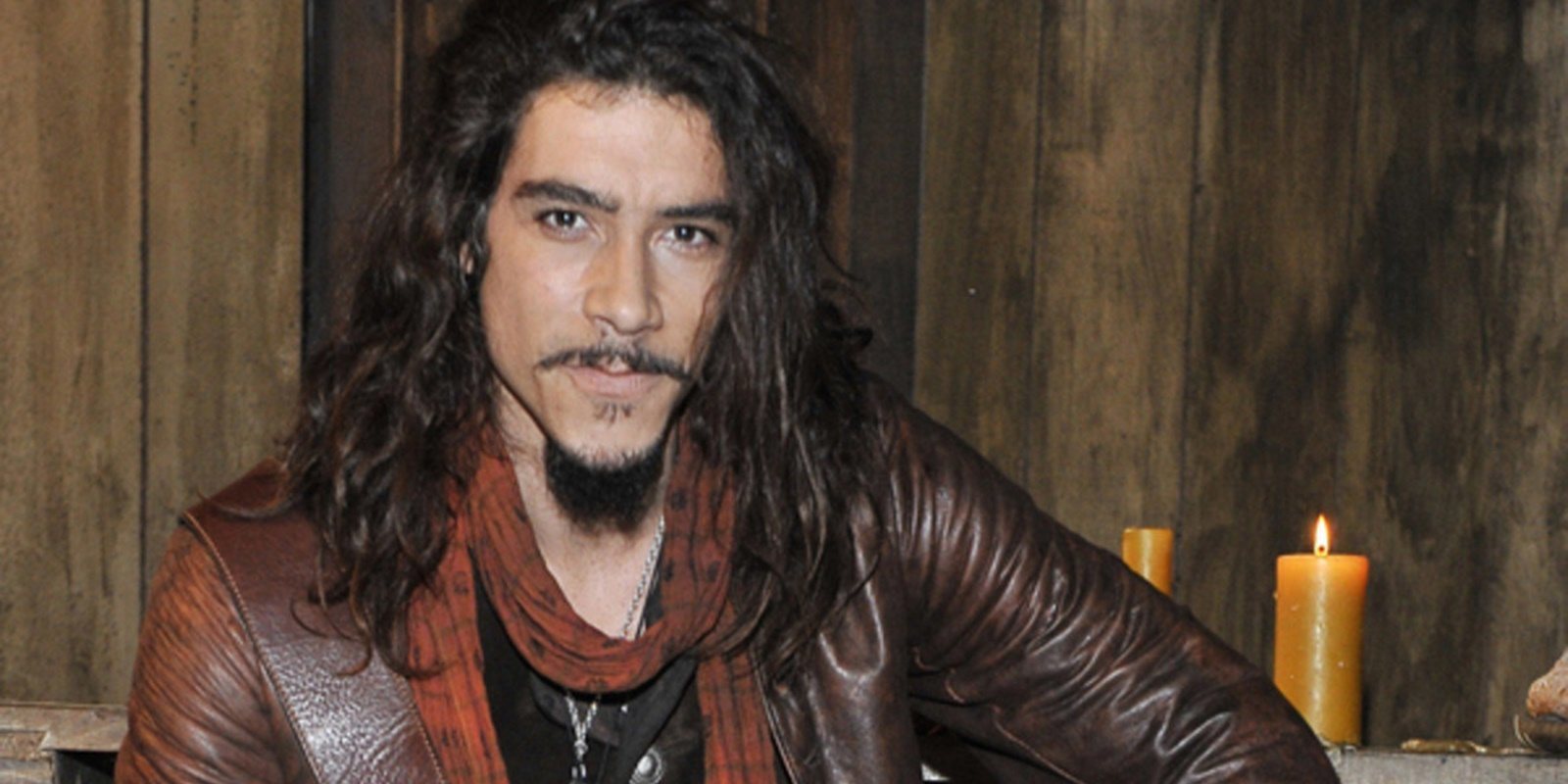 Óscar Jaenada presenta en exclusiva 'Hernán'