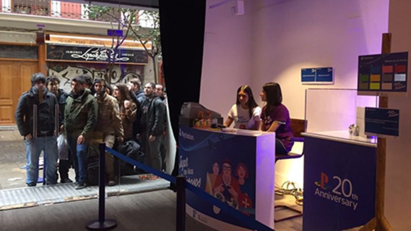 mercadillo solidario colas