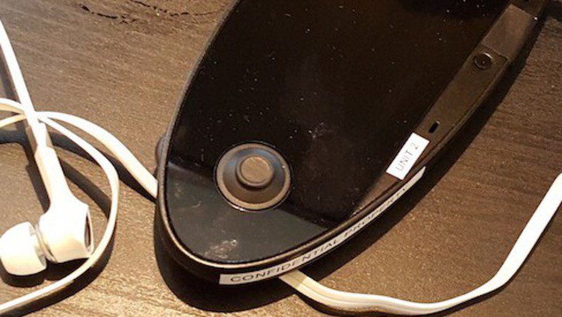 Los contactos de Liam Robertson dicen que el mando de NX filtrado es falso