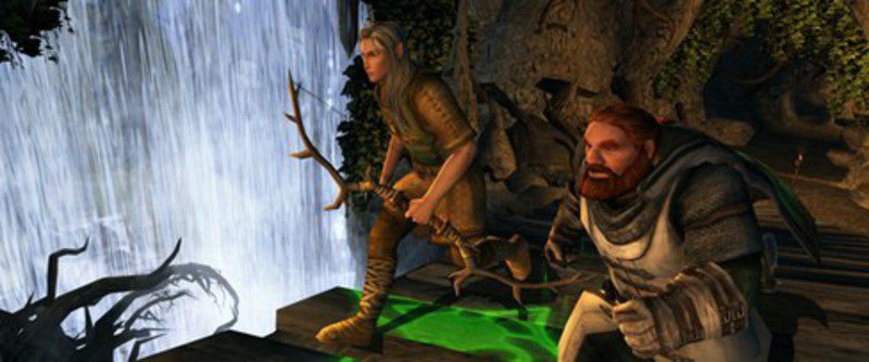 Un enano con su compañero elfo