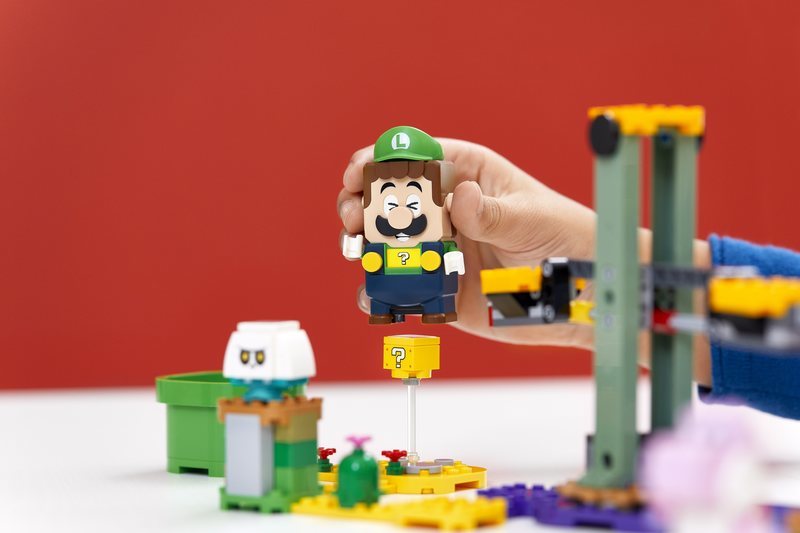 LEGO Super Mario