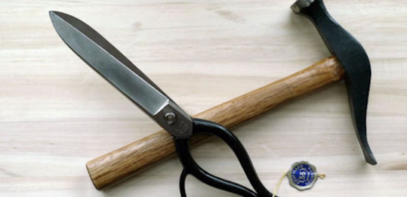 Un chino mata a una pareja al no poder conectarse correctamente a internet