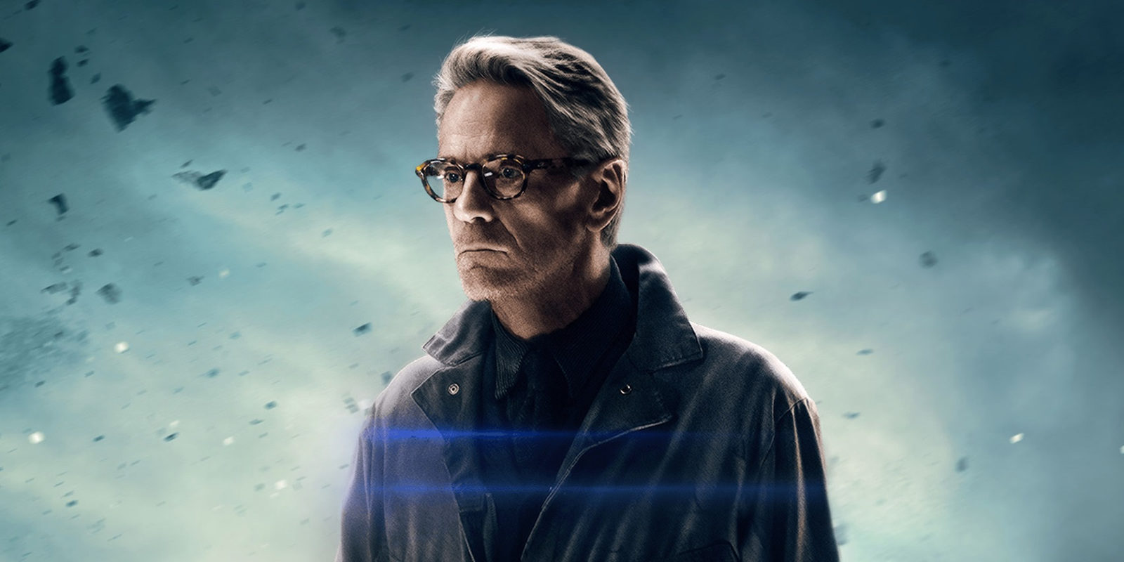 Jeremy Irons está abochornado por 'Batman V Superman' y esperanzado en el 'Batman' de Affleck