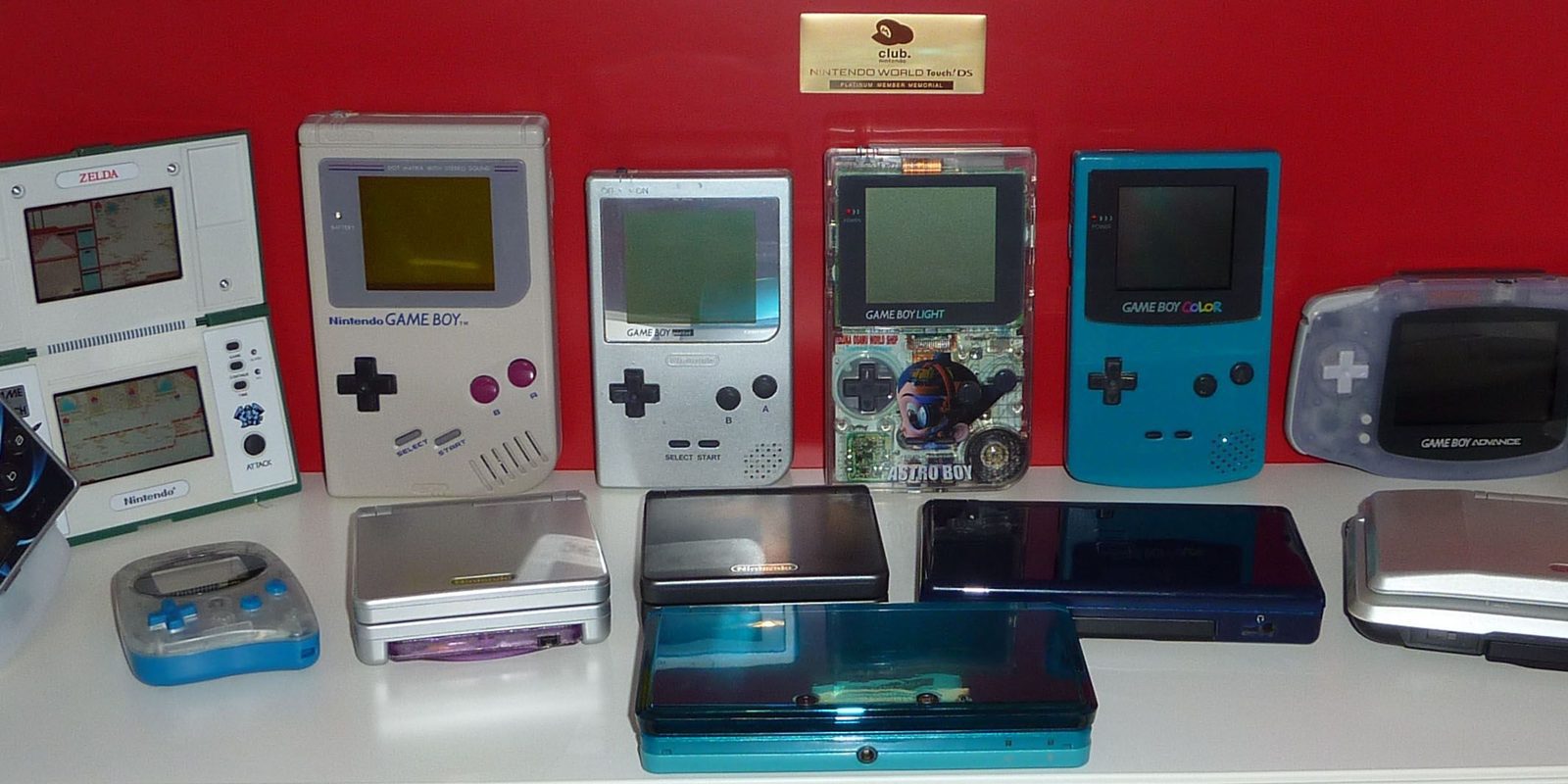 Consiguen convertir un juguete de Burger King en una 'GameBoy Nano'