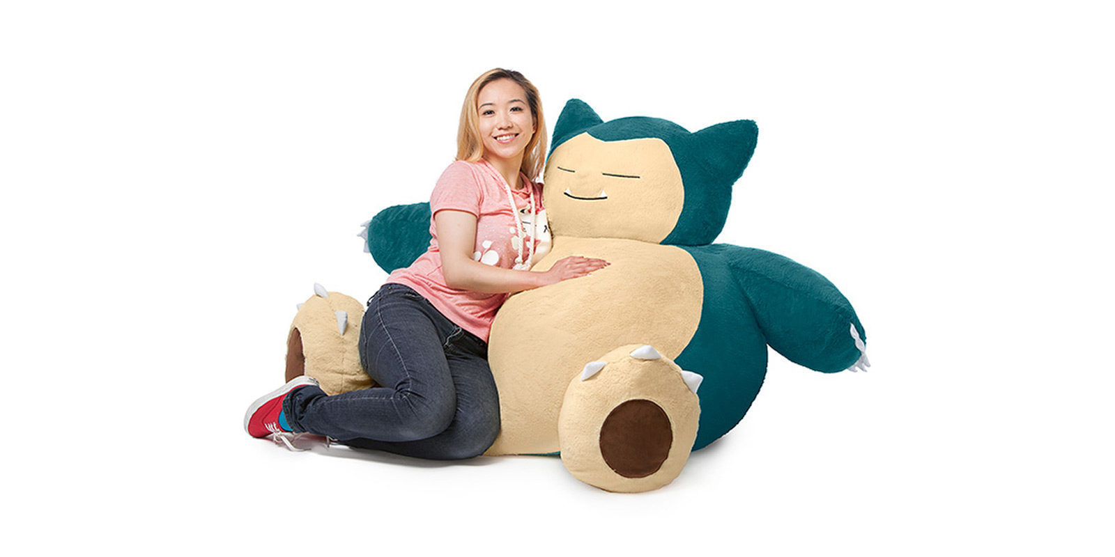 Si ese gimnasio de 'Pokémon Go' se te resiste, compra este Snorlax de peluche
