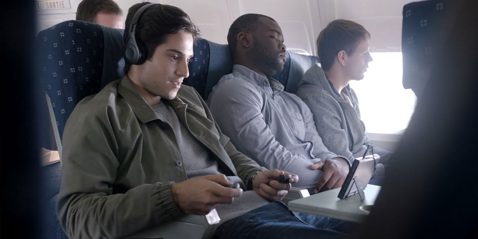 Nintendo Switch se comercializará sólo con el Dock y los pads