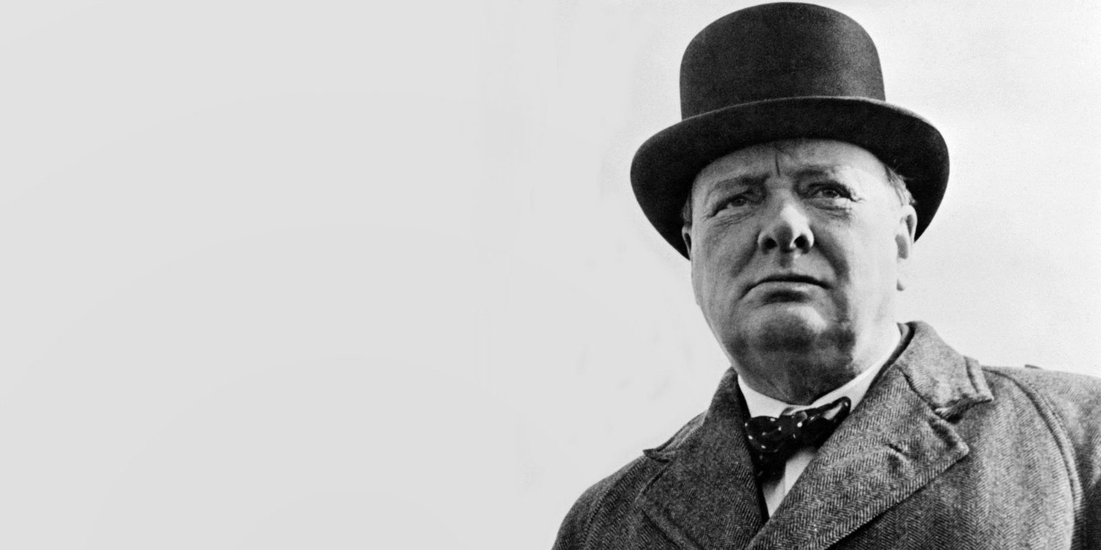 Gary Oldman caracterizado como Winston Churchill en 'Darkest Hour'