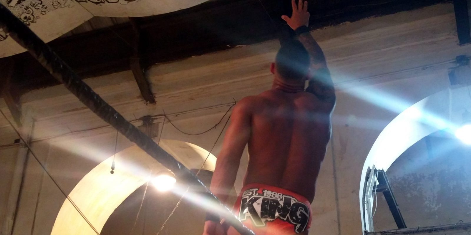 El wrestler Ricochet lucha por primera vez en Madrid en un estelar show de White Wolf Wrestling