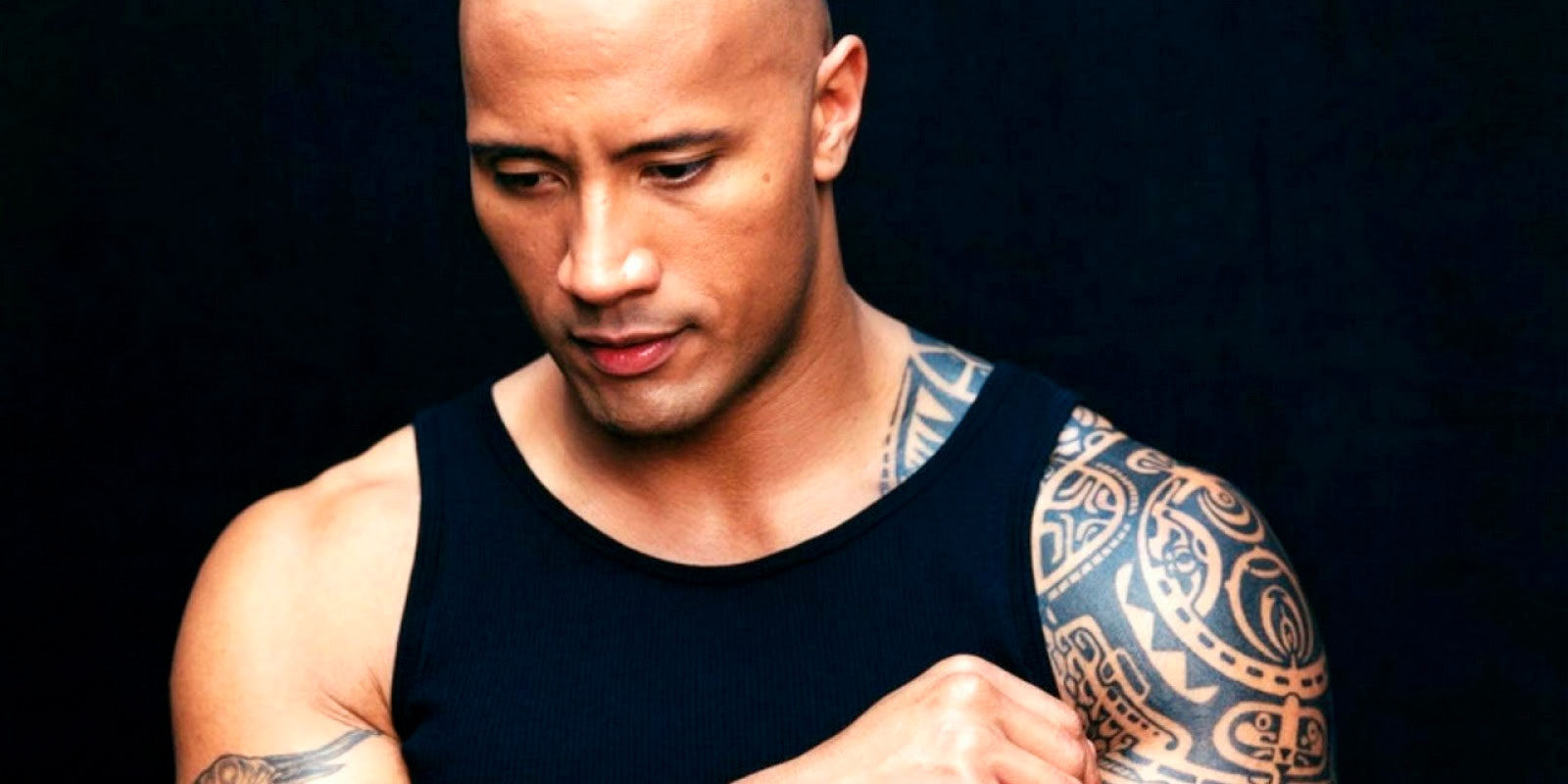 Dwayne Johnson podría sumarse al Dark Universe como hombre lobo