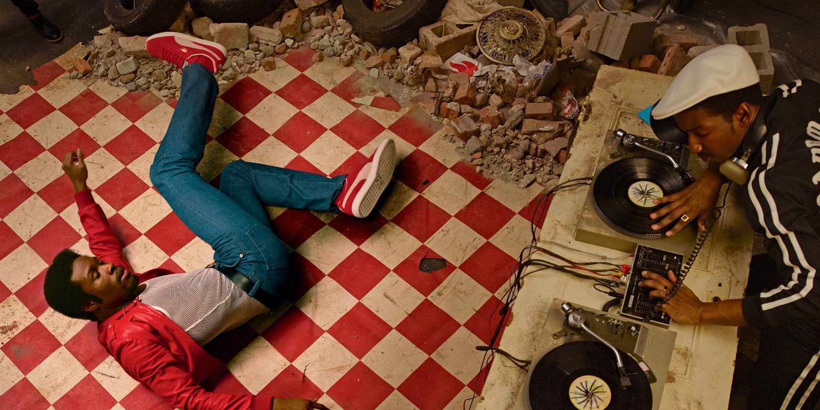 Al CEO de Netflix no le preocupa cancelar más series