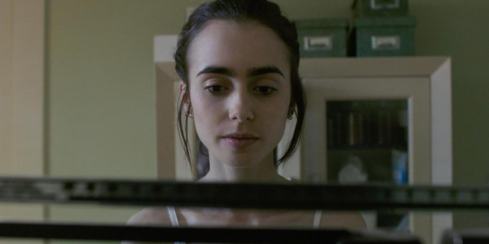 'To the Bone', Lily Collins, la extrema delgadez y la falta de responsabilidad social de los medios