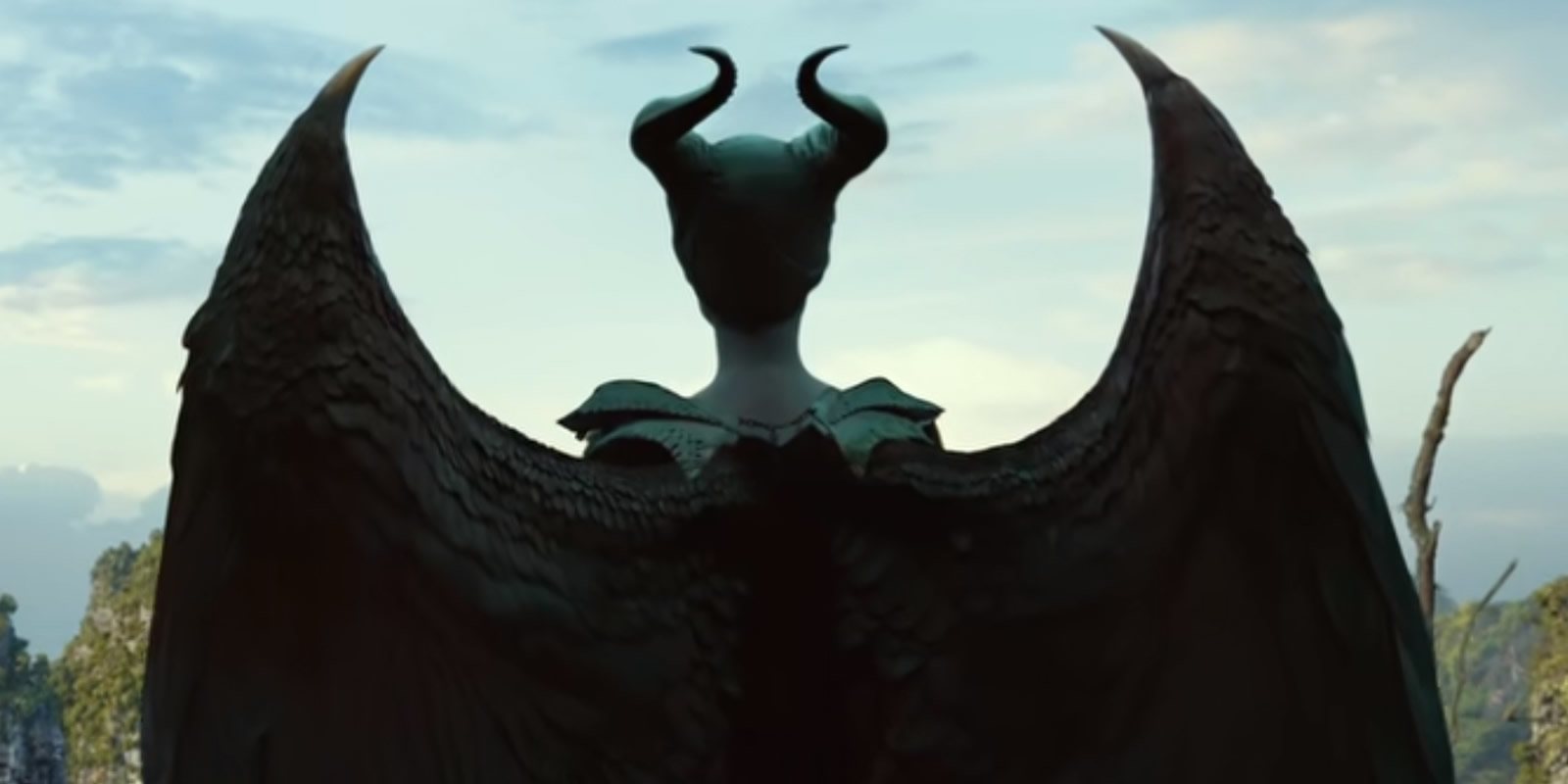 Disney nos muestra a Angelina Jolie en el primer tráiler de 'Maléfica 2'