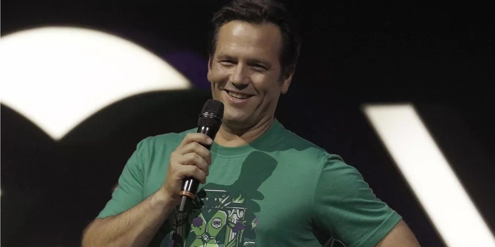 Phil Spencer dice sentirse bien después de ver el show de PS5, y que está muy contento con el lineup de Xbox