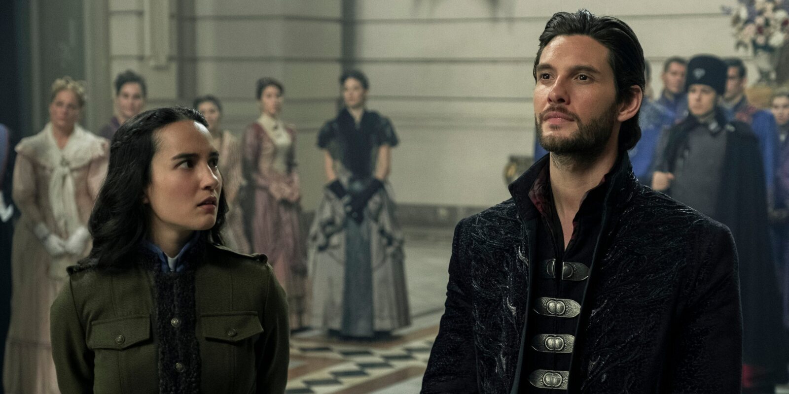 Netflix Geeked Week Día 1: 'Sombra y hueso' renovada, vampiros en un avión, Van Damme y más