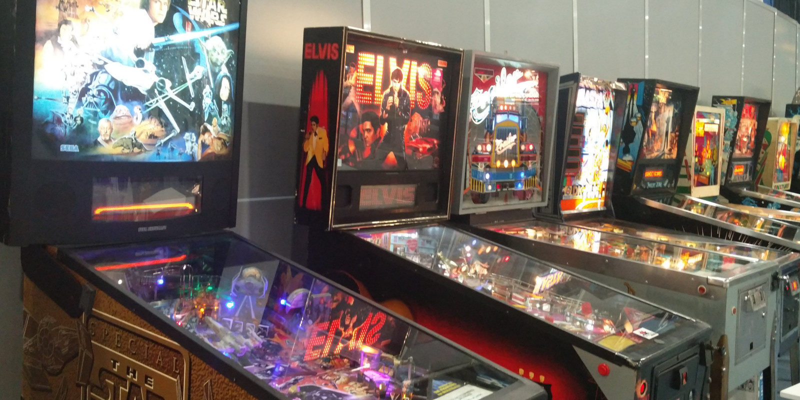 Retroworld, la zona retro de MGE, en una galería de fotografías - Reportaje